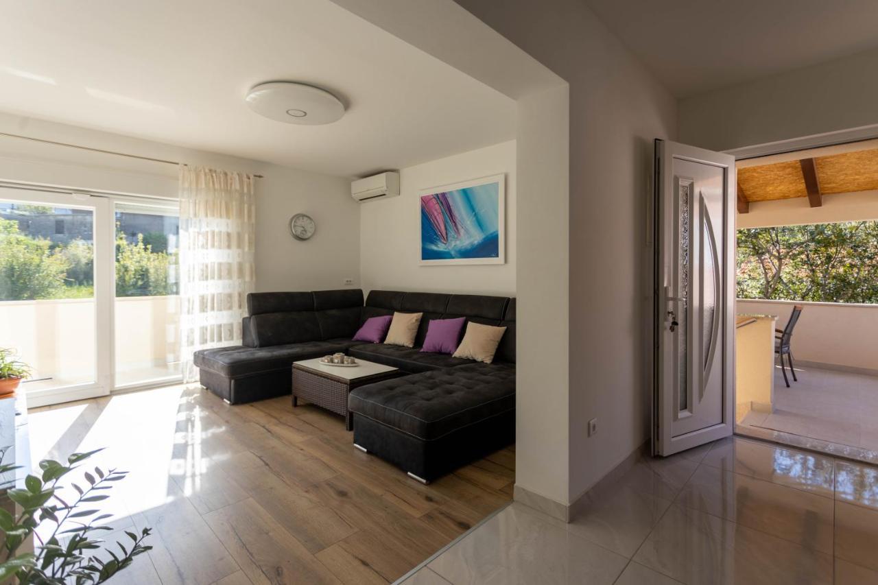 Apartman Marel Žrnovnica Zewnętrze zdjęcie