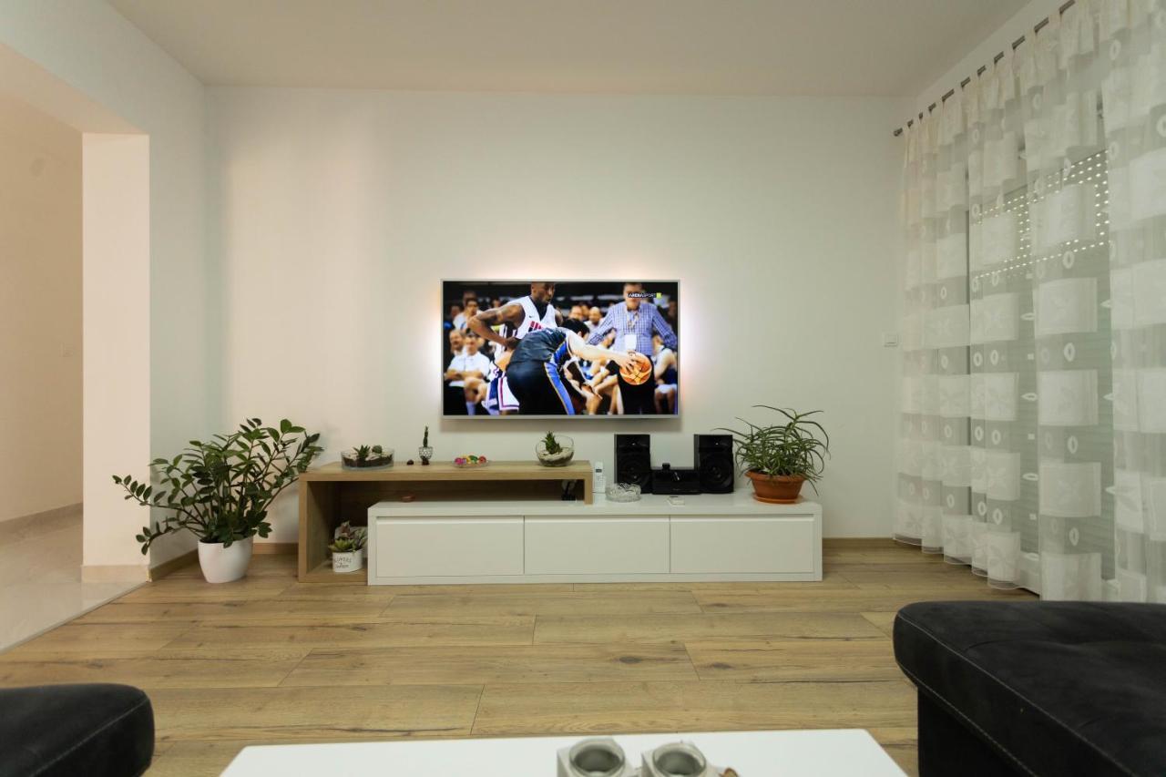 Apartman Marel Žrnovnica Zewnętrze zdjęcie